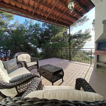 Veroni * Sveta Nedelja (Hvar)