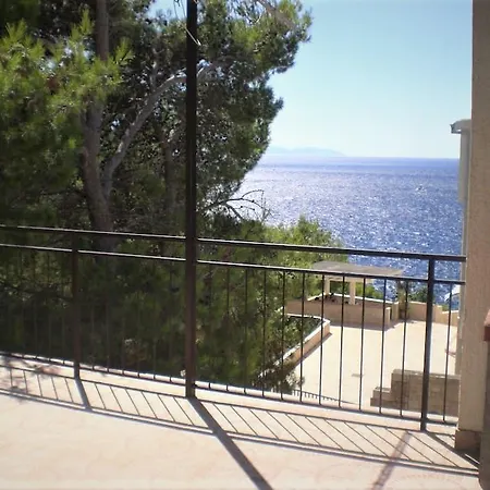 Veroni Apartment